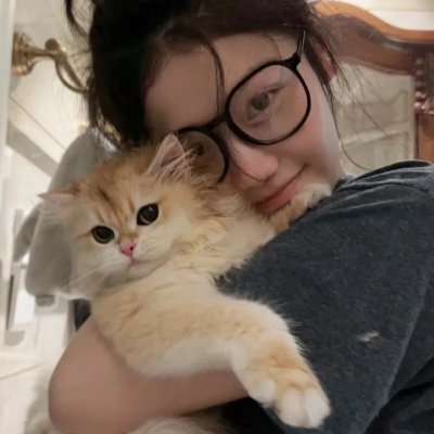 独自夜归的女孩海报