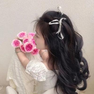 27套礼服海报